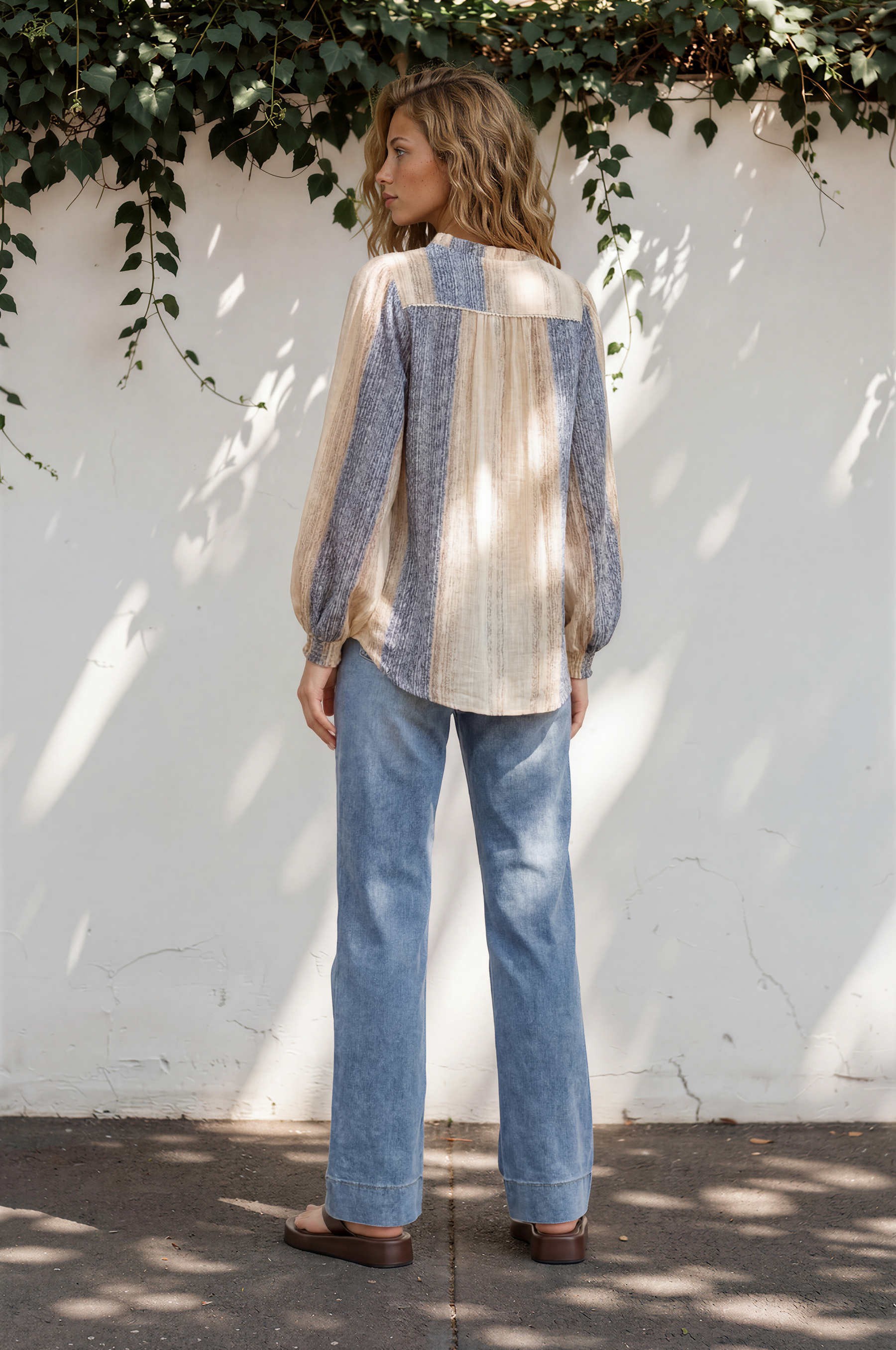 Cindy Wide Leg Jeans in Stone Wash Denim