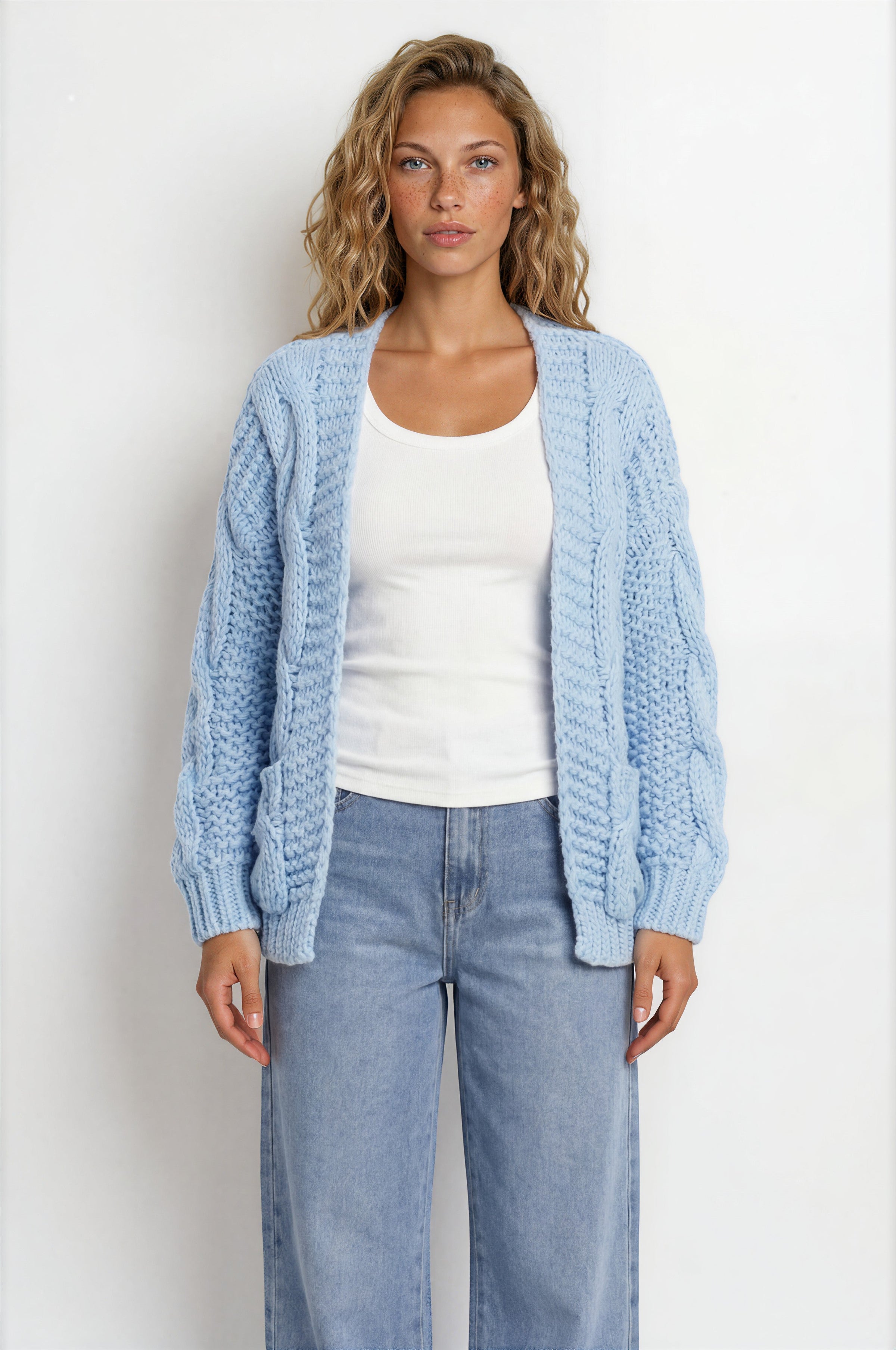 Kash Jeans - Relaxed Mid Rise Mum Jeans in Light Denim