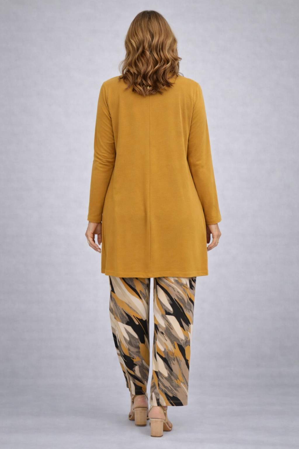 Ailene - Classic Elegance Three-Piece Set