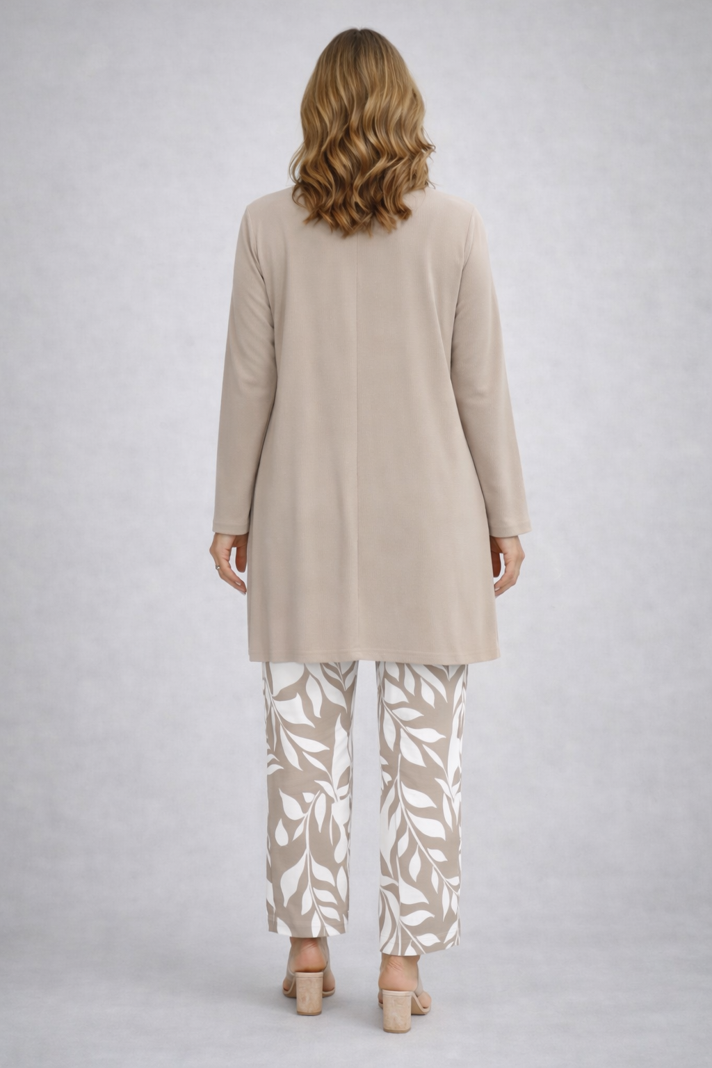 Jeryl - Classic Elegance Three-Piece Set