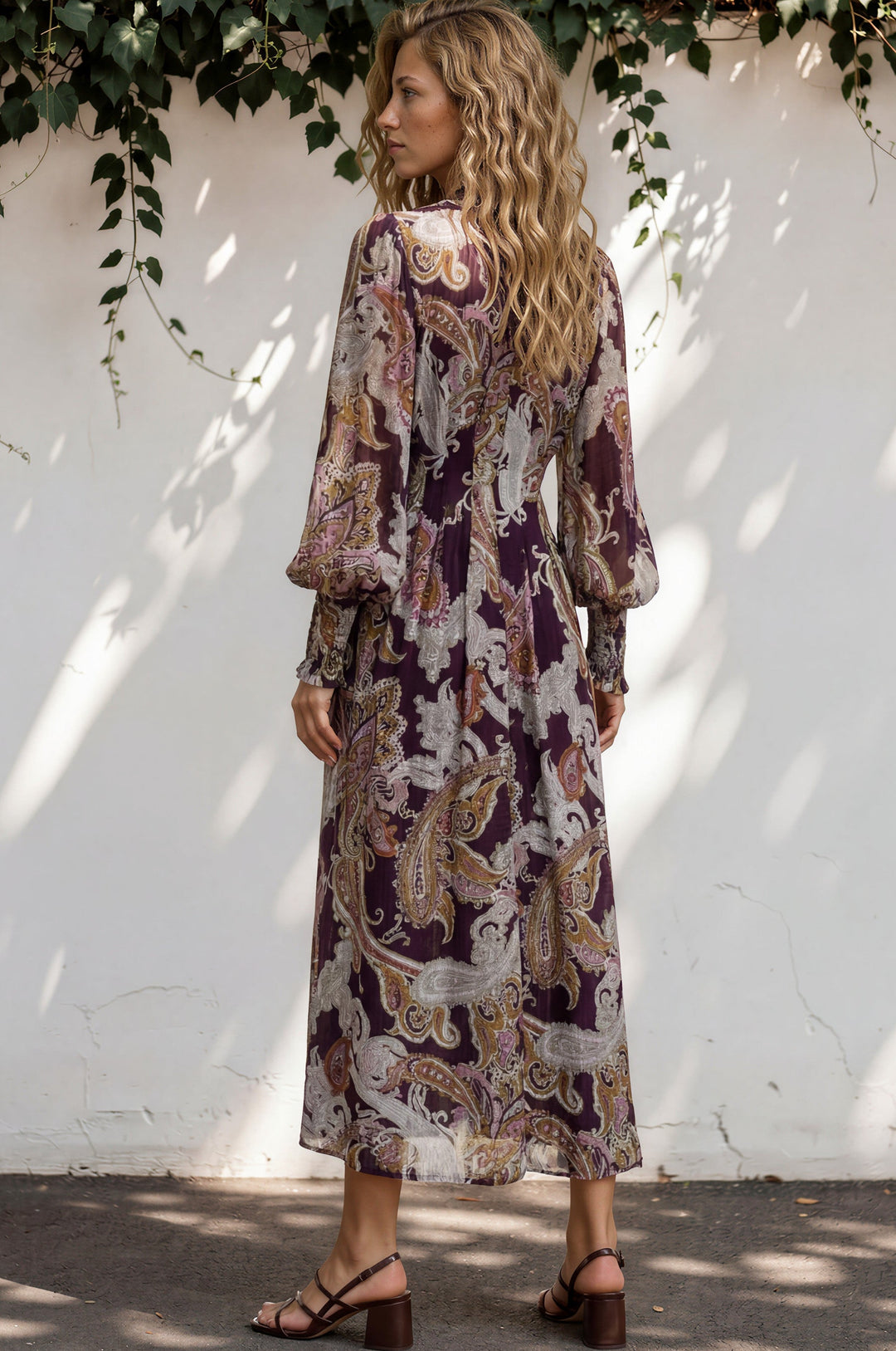 Vinia Maxi Dress - V Neckline Dress with Long Balloon Sleeves in Woodstock Print