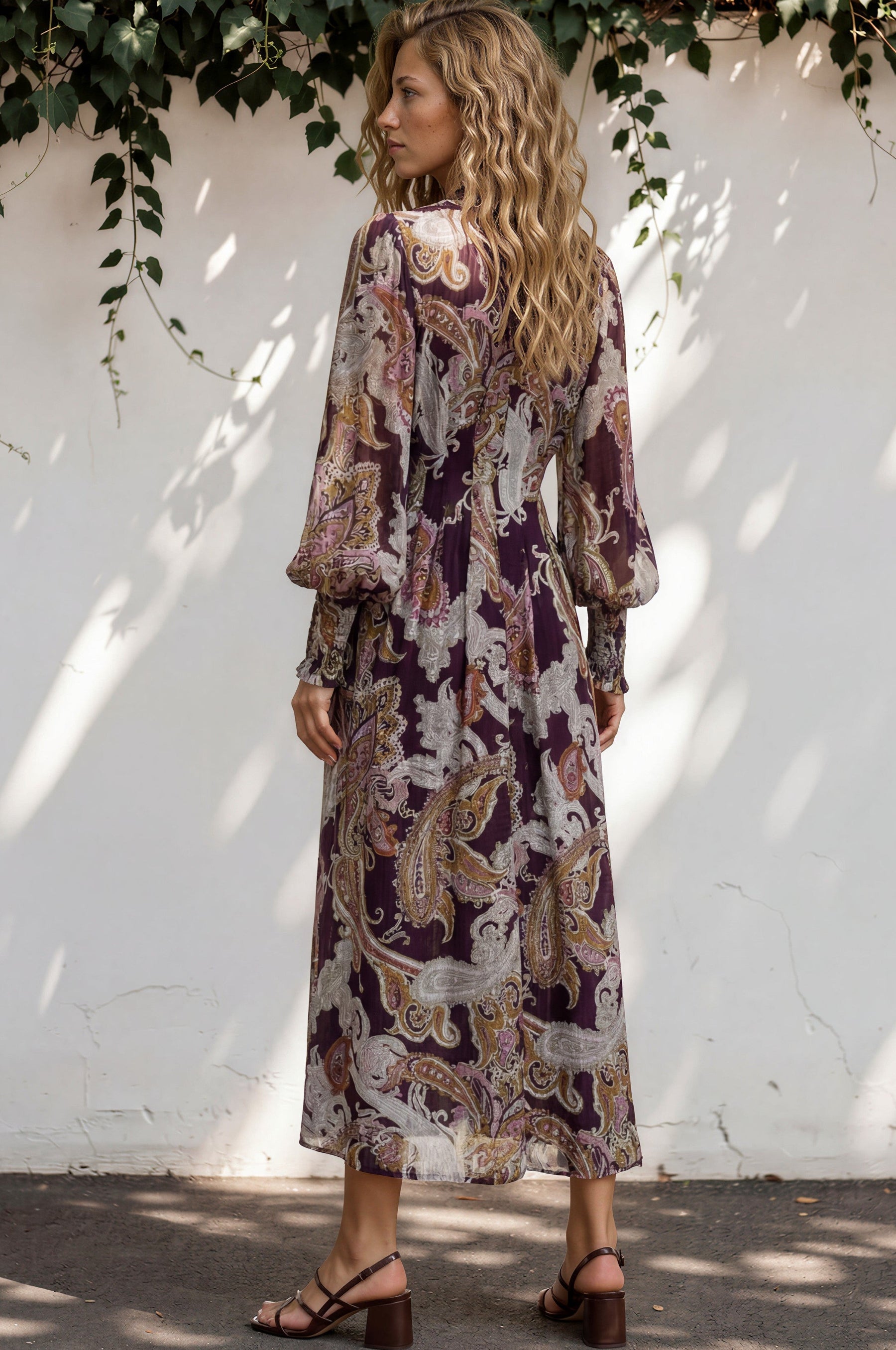 Vinia Maxi Dress - V Neckline Dress with Long Balloon Sleeves in Woodstock Print