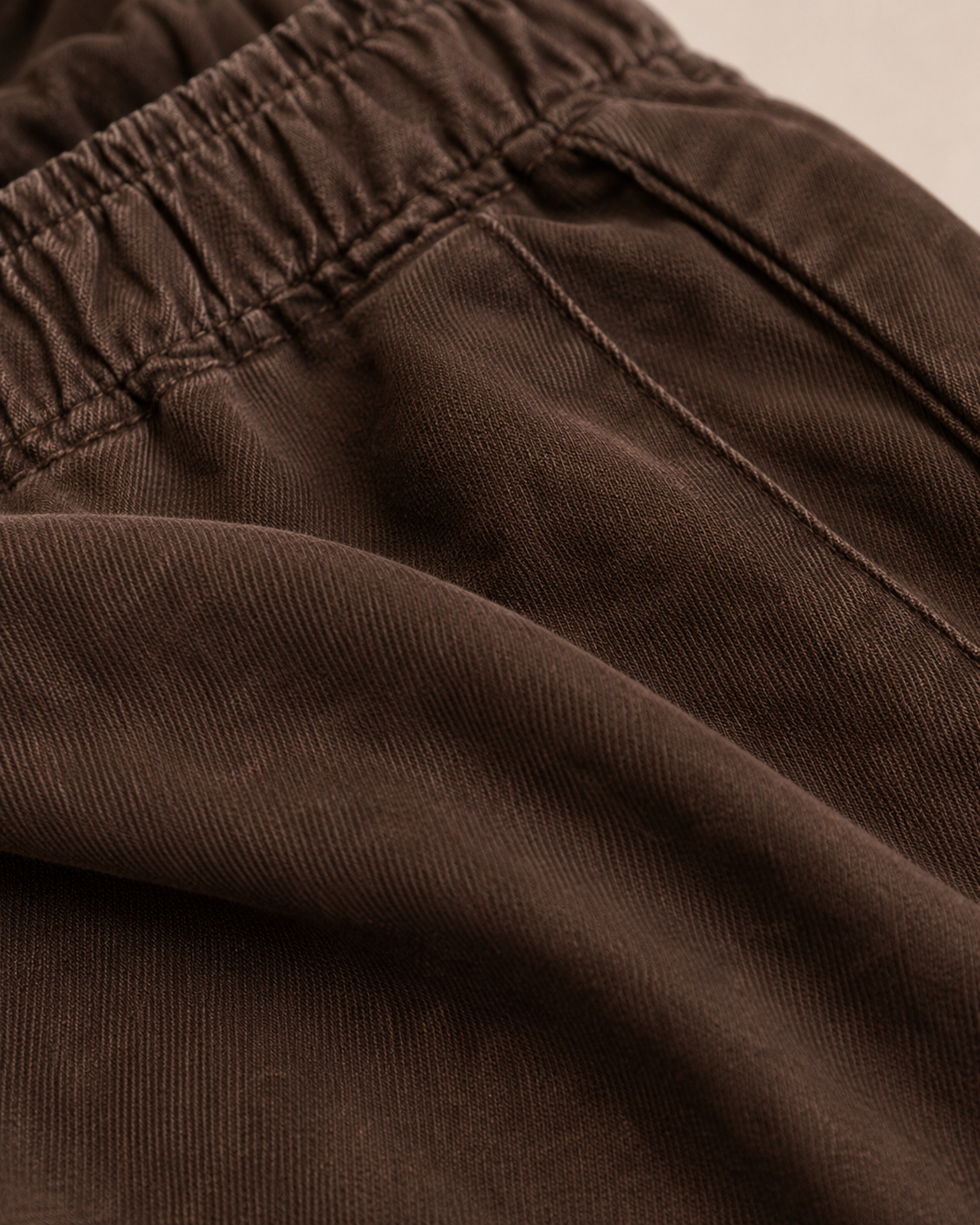 Lowen Barrel Jeans - Elasticated Waist Patch Pocket & Knee Detail Jeans in Chocolate