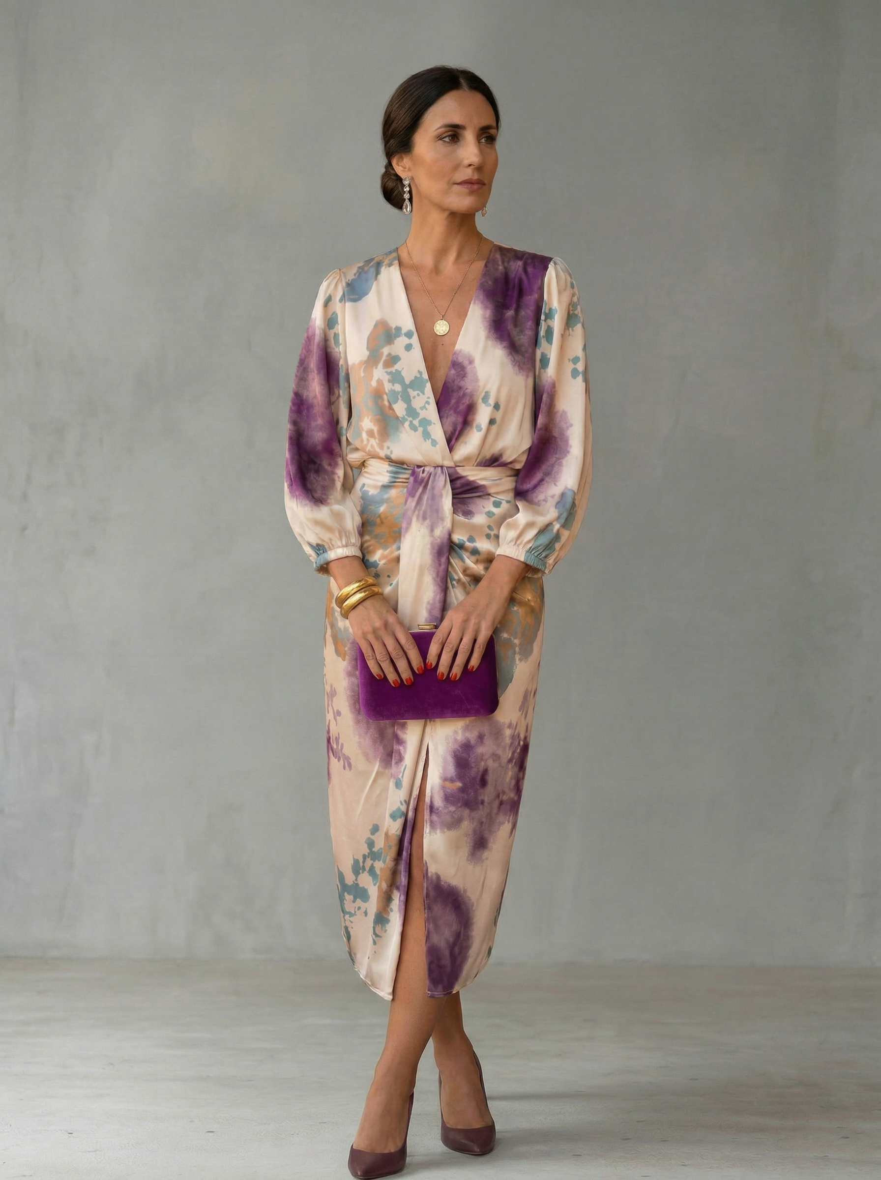 Valeria - Elegant Dress with V-Neck